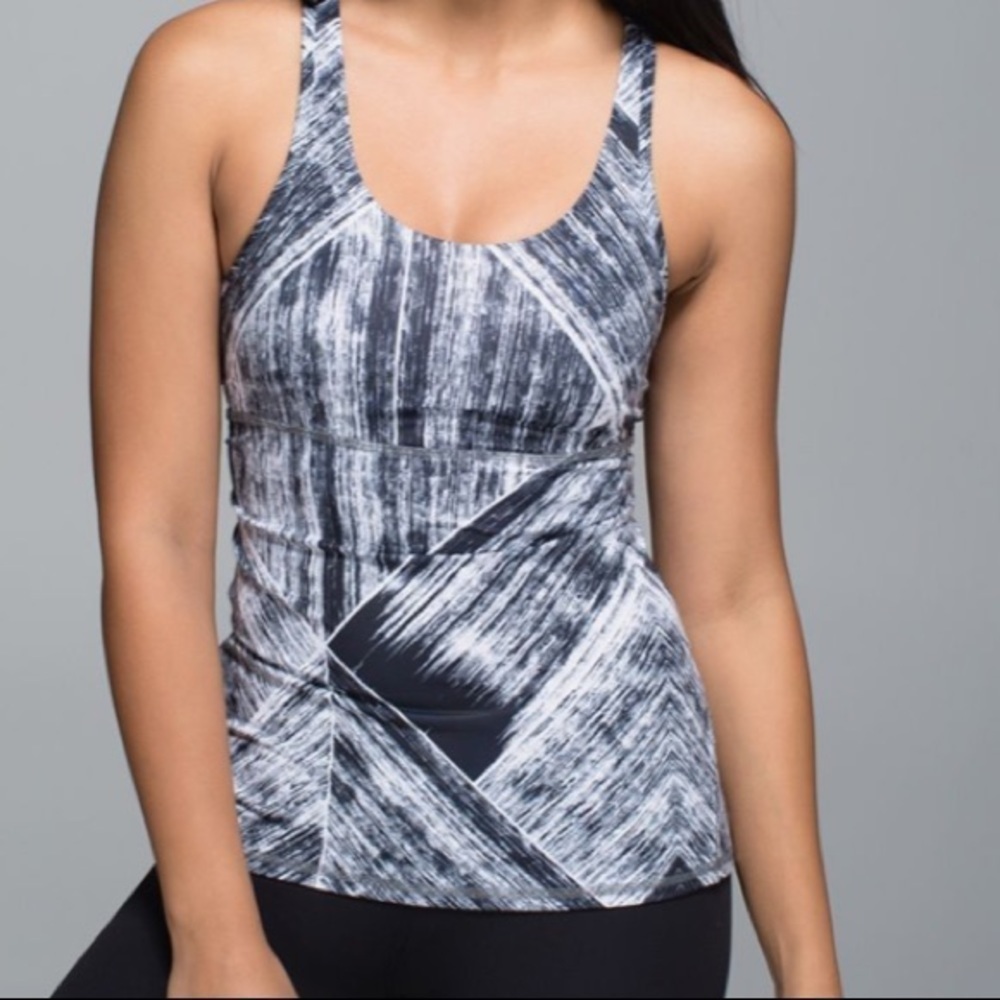 Lululemon  Racerback Heat Wave Black & White